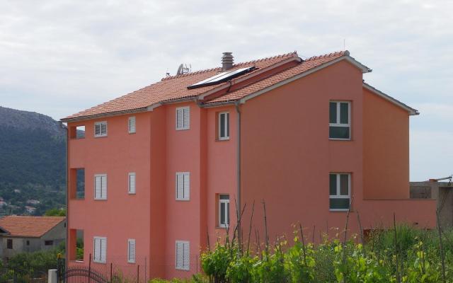 Ferienwohnungen Bamba - Unterkunft Sibenik Kroatien