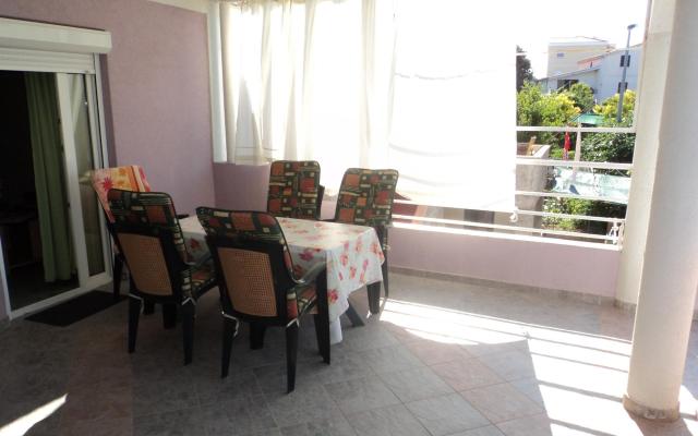 Ferienwohnungen More  - Unterkunft Sibenik Kroatien