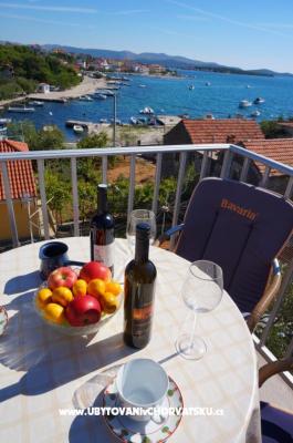 Beach house - Brodarica Šibenik - Unterkunft Sibenik Kroatien