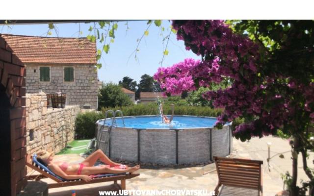 Hacienda Dora - Unterkunft Insel Solta Kroatien