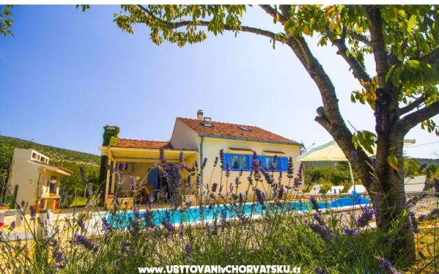 Villa Romansa- 22 km from Split - Unterkunft Split Kroatien