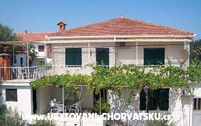 Apartment Nadilo - Unterkunft Sreser Kroatien