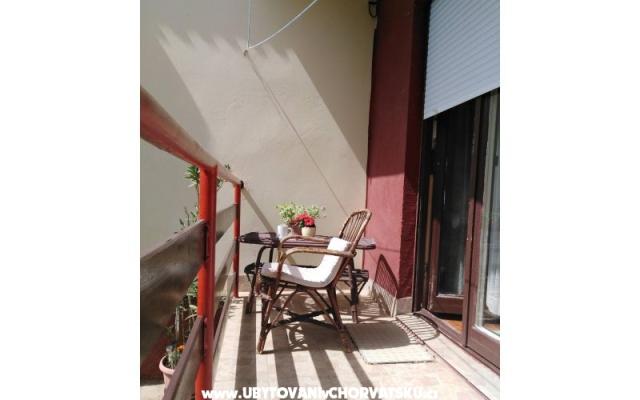 Apartment Pero - Unterkunft Sukosan Kroatien
