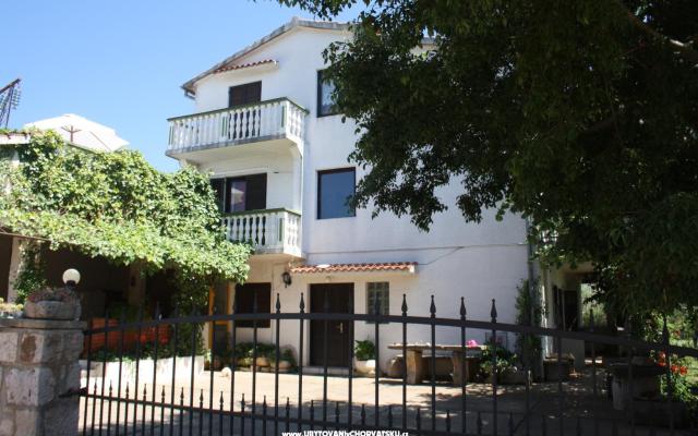 Appartements Dana - Unterkunft Sukosan Kroatien