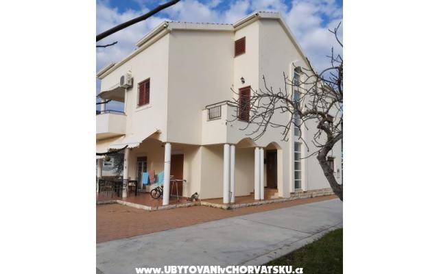 Appartements Elvis - Unterkunft Sukosan Kroatien