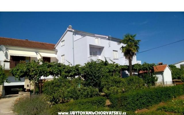 Appartements Šarić - Unterkunft Sukosan Kroatien