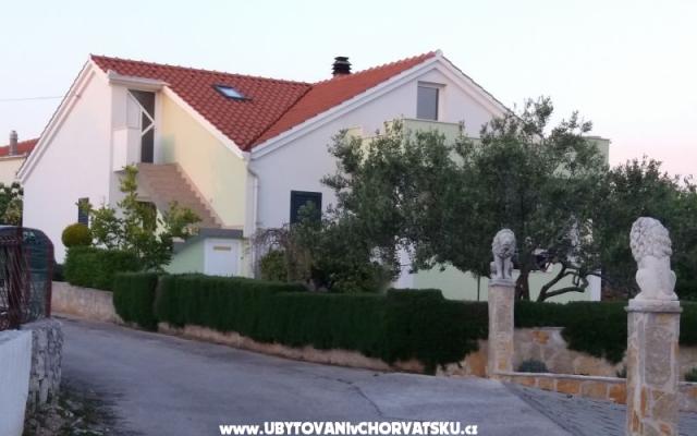 Apartment Tone - Unterkunft Trogir Kroatien