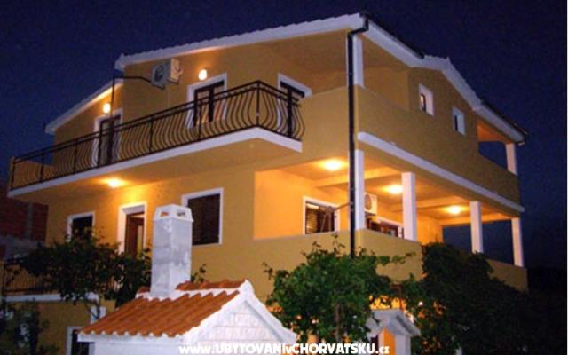 Appartements Duka - Unterkunft Trogir Kroatien