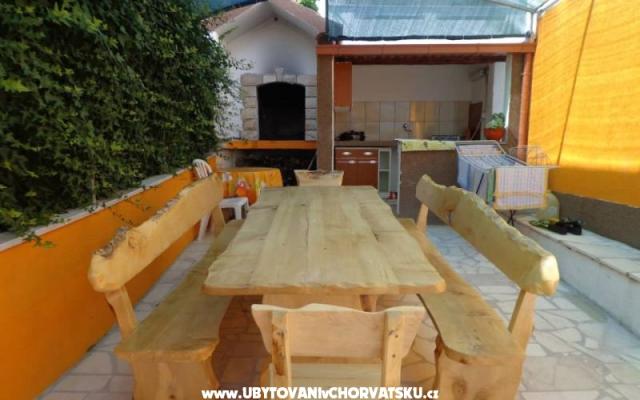 Appartements Suzi - Unterkunft Trogir Kroatien