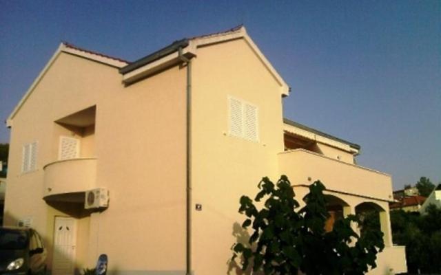 Appartements Zubak - Unterkunft Trogir Kroatien