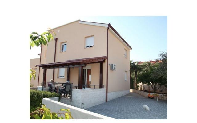 Appartements Petra - Unterkunft Trogir Kroatien