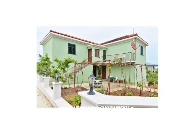 Apartment Kod Lipe - Unterkunft Trogir Kroatien
