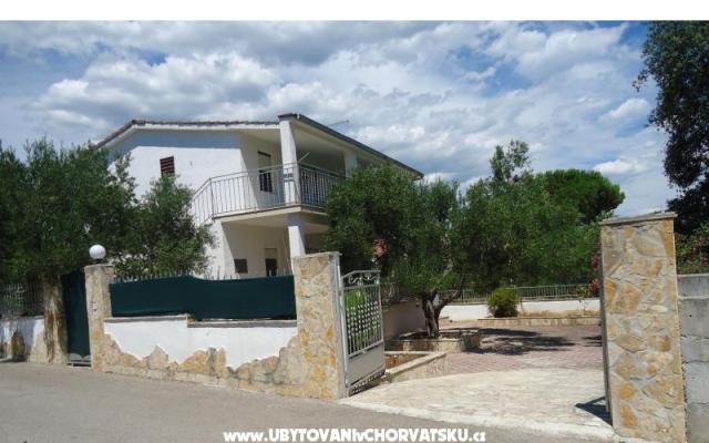 Appartement Tina - Unterkunft Trogir Kroatien