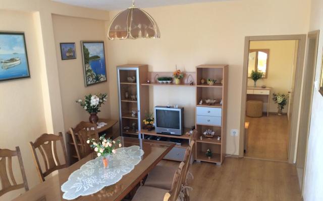Ferienwohnungen Belas - Unterkunft Trogir Kroatien