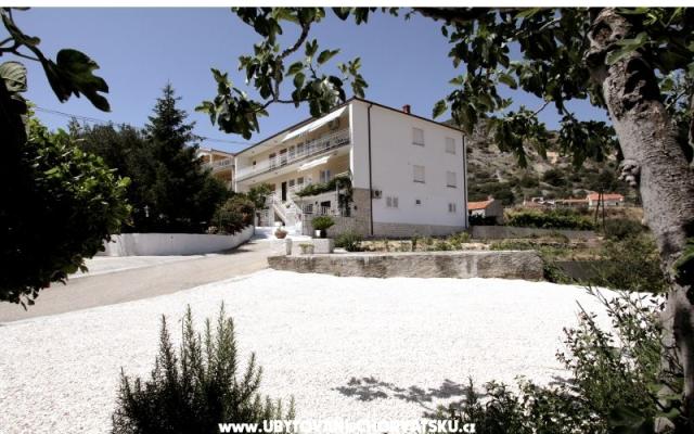 Ferienwohnungen Carmen - Unterkunft Trogir Kroatien