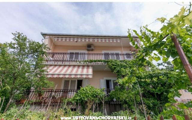 Ferienwohnungen &amp; Zimmers Marija - Unterkunft Trogir Kroatien
