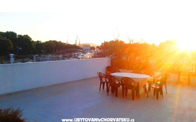 Ferienwohnungen Tragurium - Unterkunft Trogir Kroatien