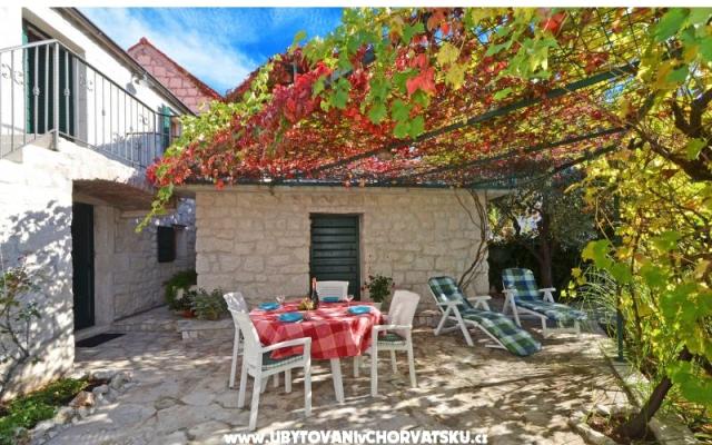Apartmets Villa Maslina - Unterkunft Trogir Kroatien
