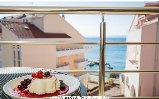Argola Ferienwohnungen 4* - Unterkunft Trogir Kroatien
