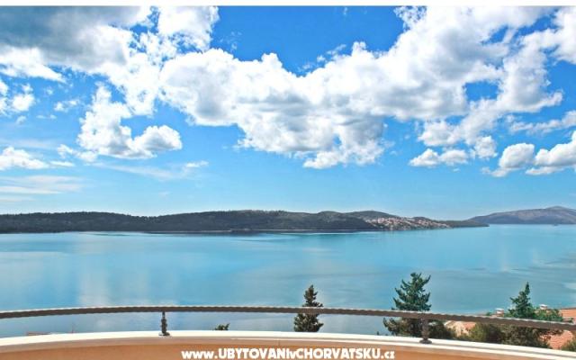 Cvita Ferienwohnungen - Unterkunft Trogir Kroatien