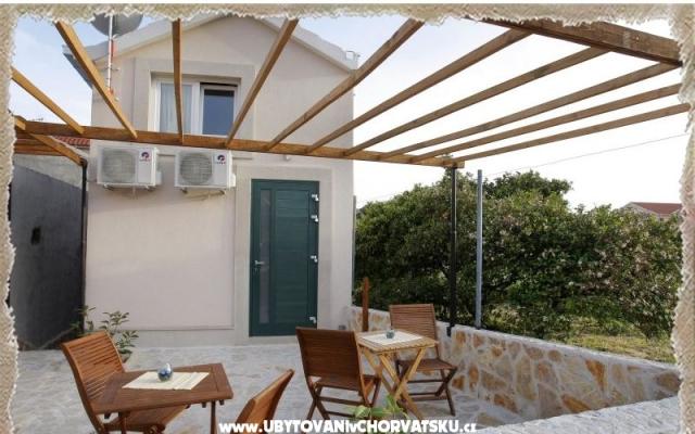 Ferienwohnungen Infinitas - Unterkunft Trogir Kroatien
