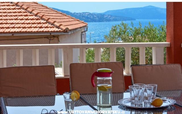 Katija - Unterkunft Trogir Kroatien
