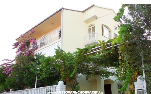  Villa Michael Ferienwohnungen - Unterkunft Trogir Kroatien