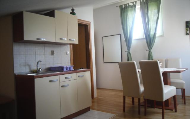 Appartements Emi - Unterkunft Tucepi Kroatien