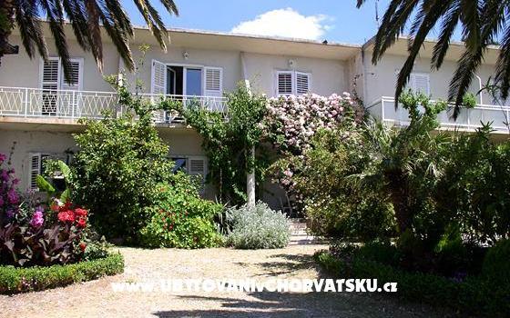 Appartements Ognjen Lalić - Unterkunft Tucepi Kroatien
