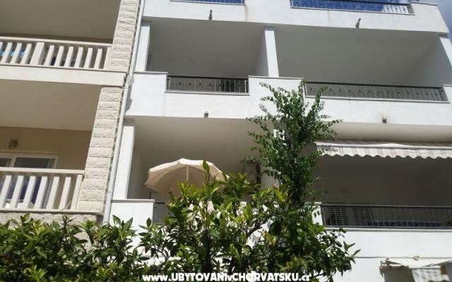 Appartements Mija - Unterkunft Tucepi Kroatien