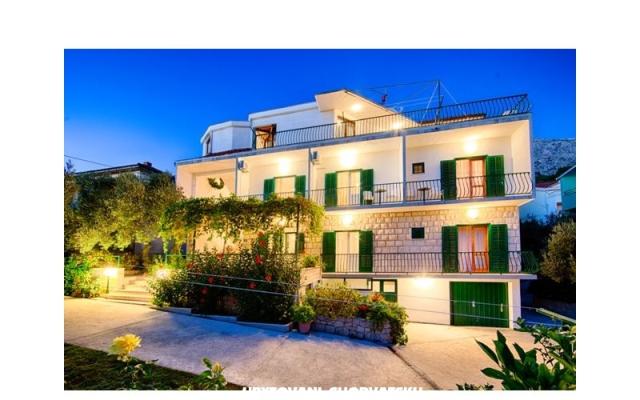 Čobrnić Zimmers i Appartements - Unterkunft Tucepi Kroatien