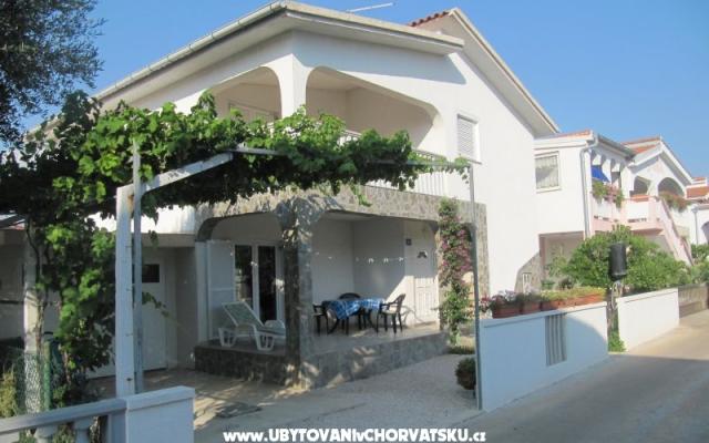 Apartment Ruža - Unterkunft Insel Vir Kroatien