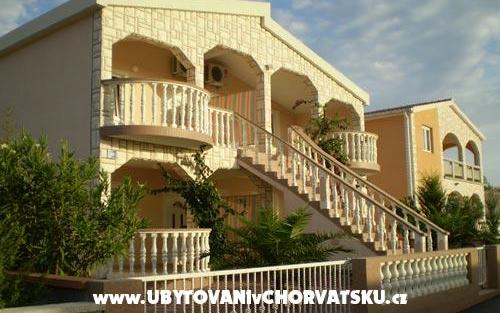 Appartements Bermanec - Unterkunft Insel Vir Kroatien
