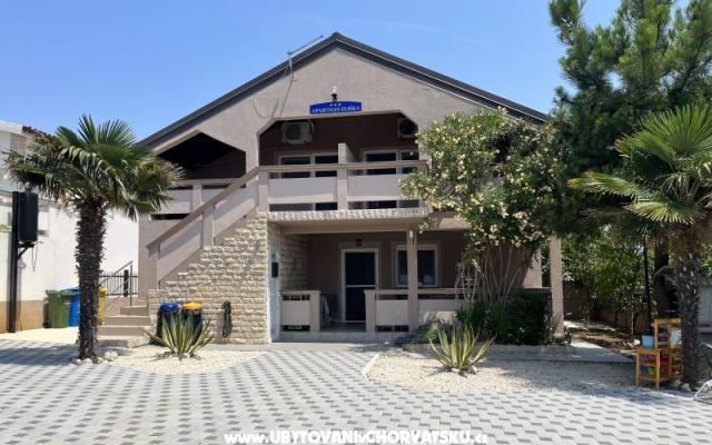 Apartment Eliška - Unterkunft Insel Vir Kroatien