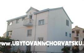 Appartements Lucija - Unterkunft Vodice Kroatien
