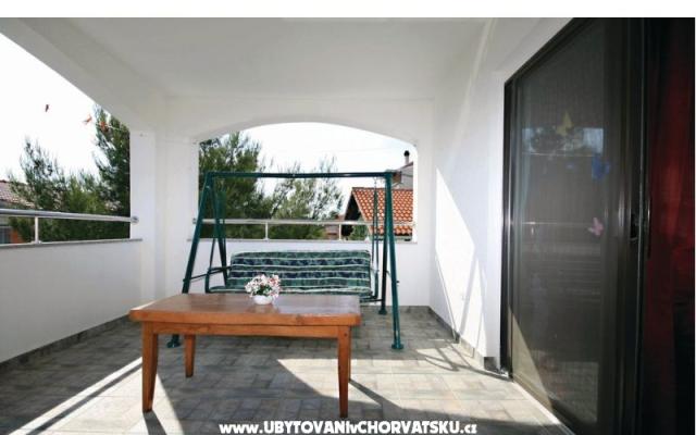 Appartements Šarac - Unterkunft Vodice Kroatien