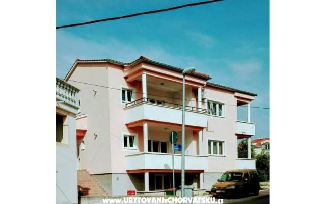 Appartements Škugor - Unterkunft Vodice Kroatien