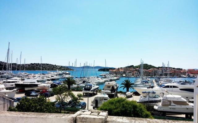 Appartements Tiho &amp; Marija - Unterkunft Vodice Kroatien