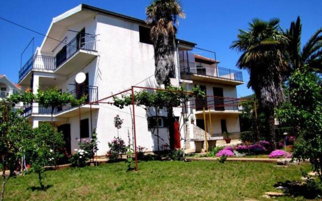 Appartements Zvonimir - Unterkunft Vodice Kroatien