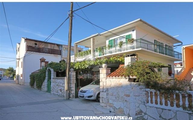 Appartement Grozdana - Unterkunft Vodice Kroatien