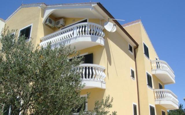 Ferienwohnungen M - Unterkunft Vodice Kroatien