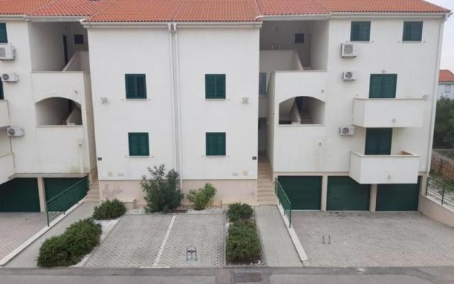 STUDIO APARTMAN LABRADOR - Unterkunft Vodice Kroatien
