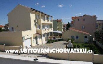Vila Milka - Unterkunft Vodice Kroatien