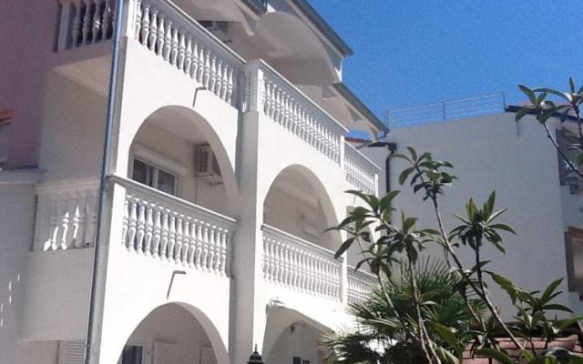 Villa Amelia - Unterkunft Vodice Kroatien
