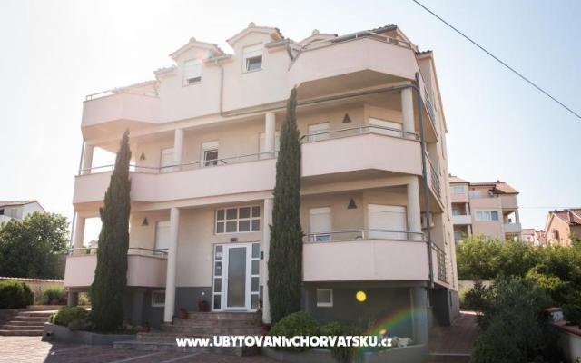 Villa Lovas - Unterkunft Vodice Kroatien