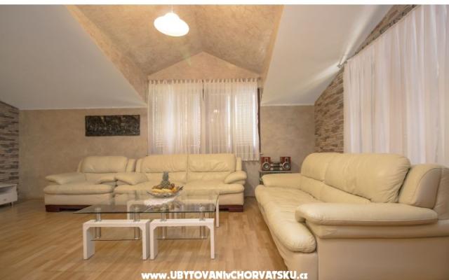 Villa Maky Dino - Unterkunft Vodice Kroatien