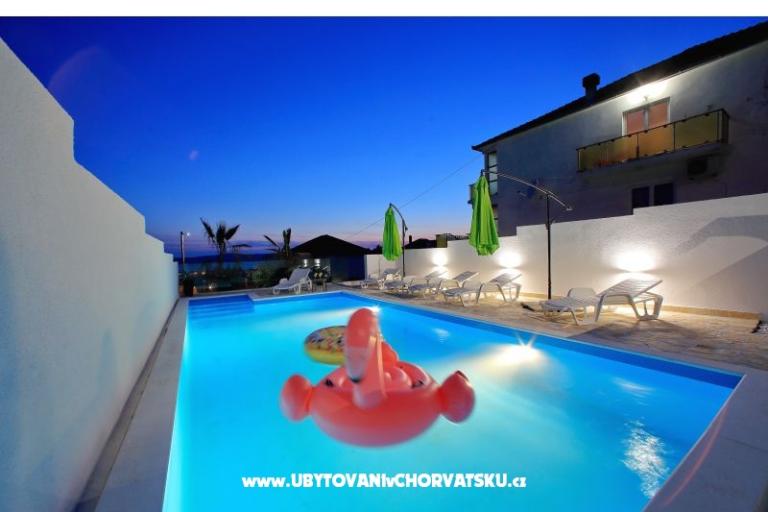 Appartement and pool Nika – foto 14