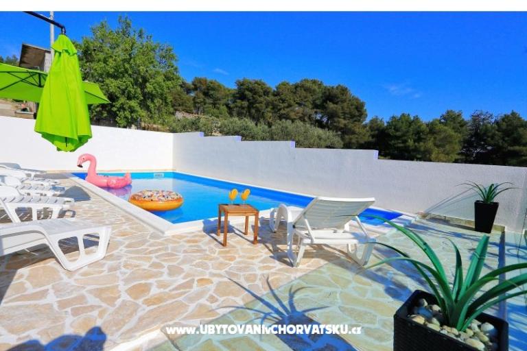 Appartement and pool Nika – foto 16