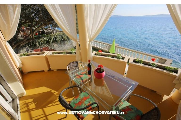 Appartements First row to the sea – foto 15