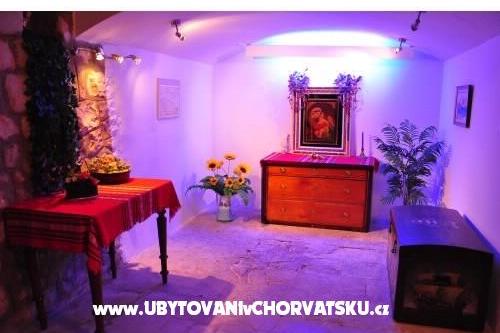 Ferienwohnungen &amp; room Giron – foto 8